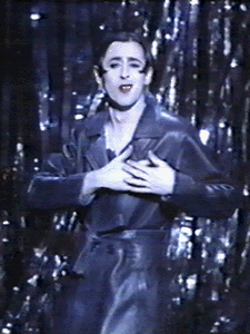 Emcee-from-Cabaret-alan-cumming-3043422-225-300